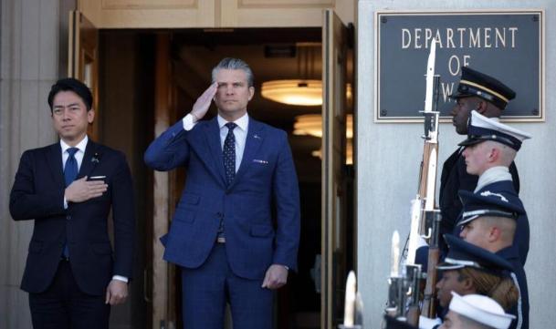 外媒今日报道：“美日承诺强化西南军事部署，共同应对中国施压。日本与美国星期五（1