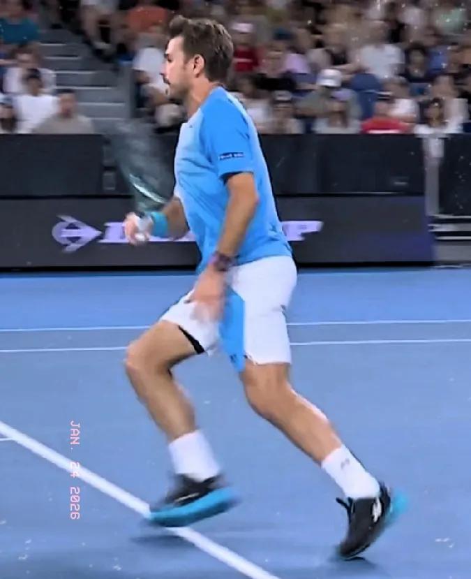 9号种子美国选手弗里茨澳网第三轮前景堪忧！
持外卡参赛的瑞士40岁老将瓦林卡澳网