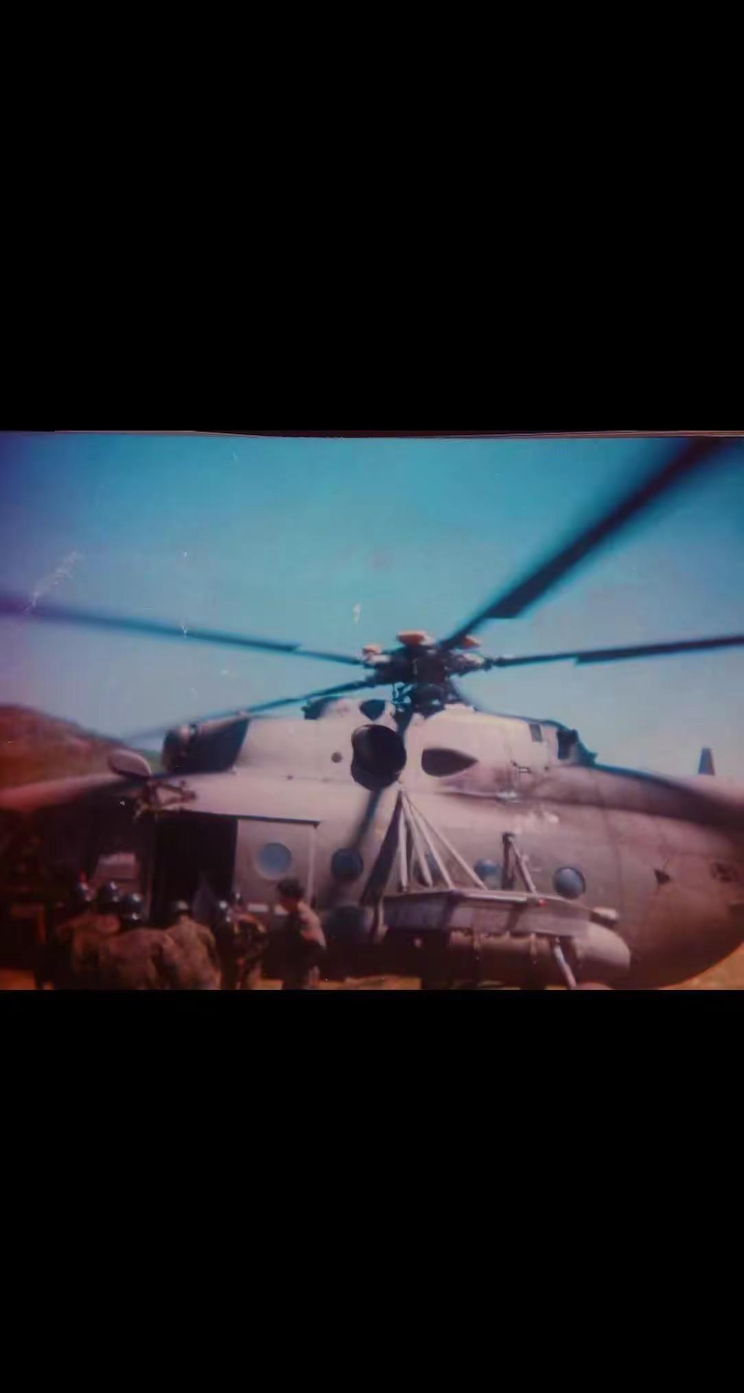 又找到一张珍贵照片，登机参加大兴安岭山火扑打战斗！