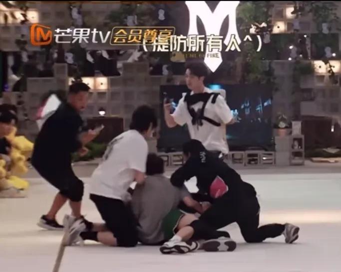 王栎鑫的丢脸，撕开了多少男明星遮掩的假面具，林志颖胡彦斌都没逃过！在抢歌游戏中，