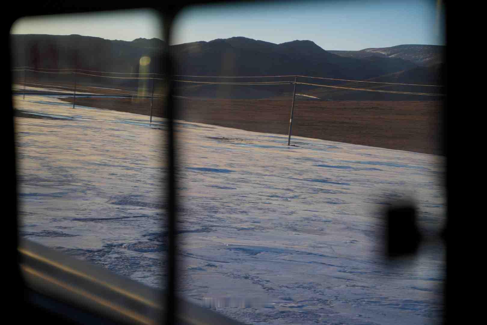 真正能治愈你的，从来都不是时间，而是明白，爱到了极致，是成全，也是无奈，无论谁离