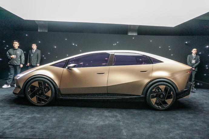 现代高端电动品牌 IONIQ 艾尼氪正式入华啦专为中国市场打造专属电动生态宇宙金