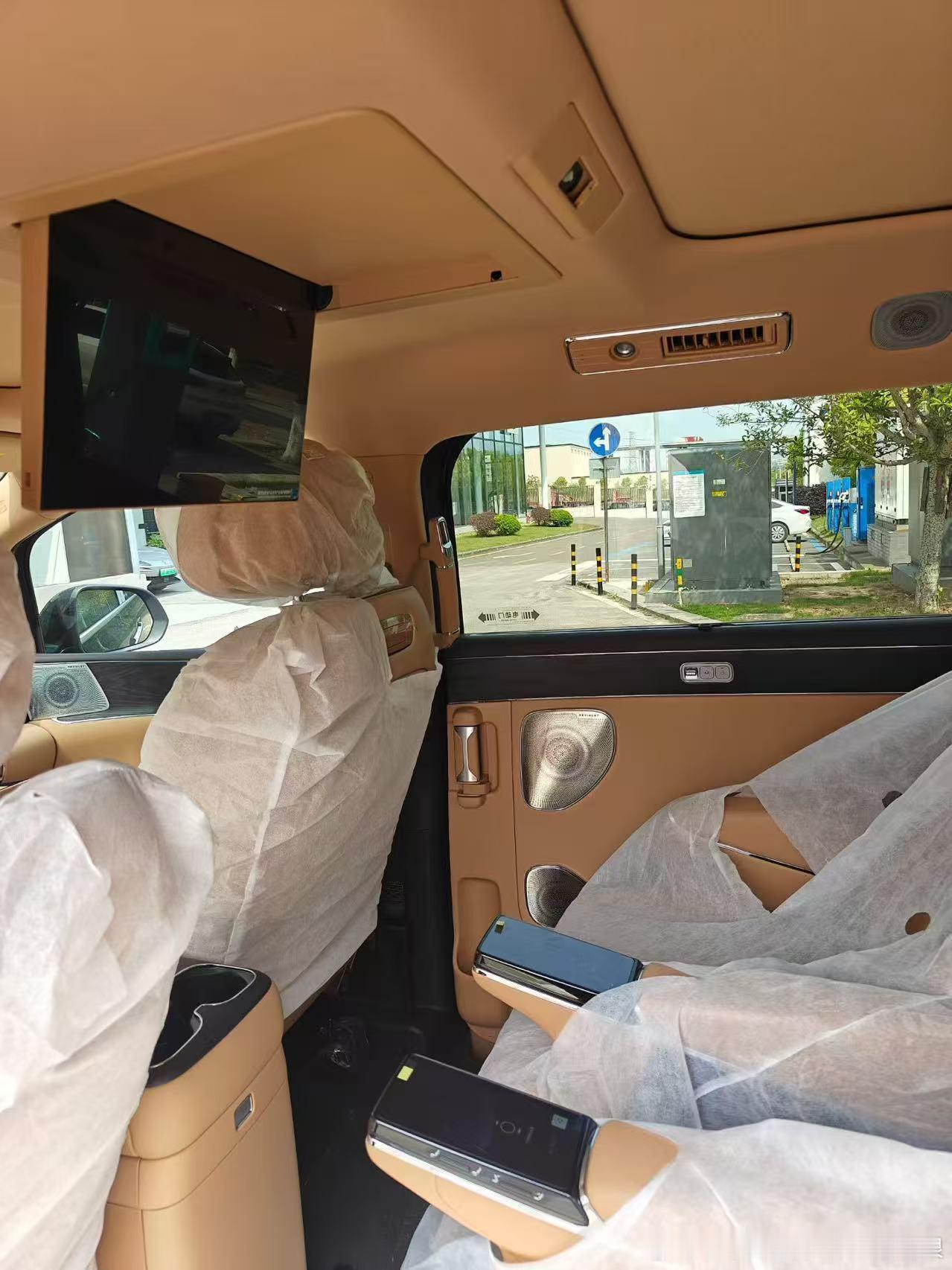 第二代腾势D9马上上市，内饰耳目一新，迪子内饰要发力了，但还不是今年比亚迪大v聊