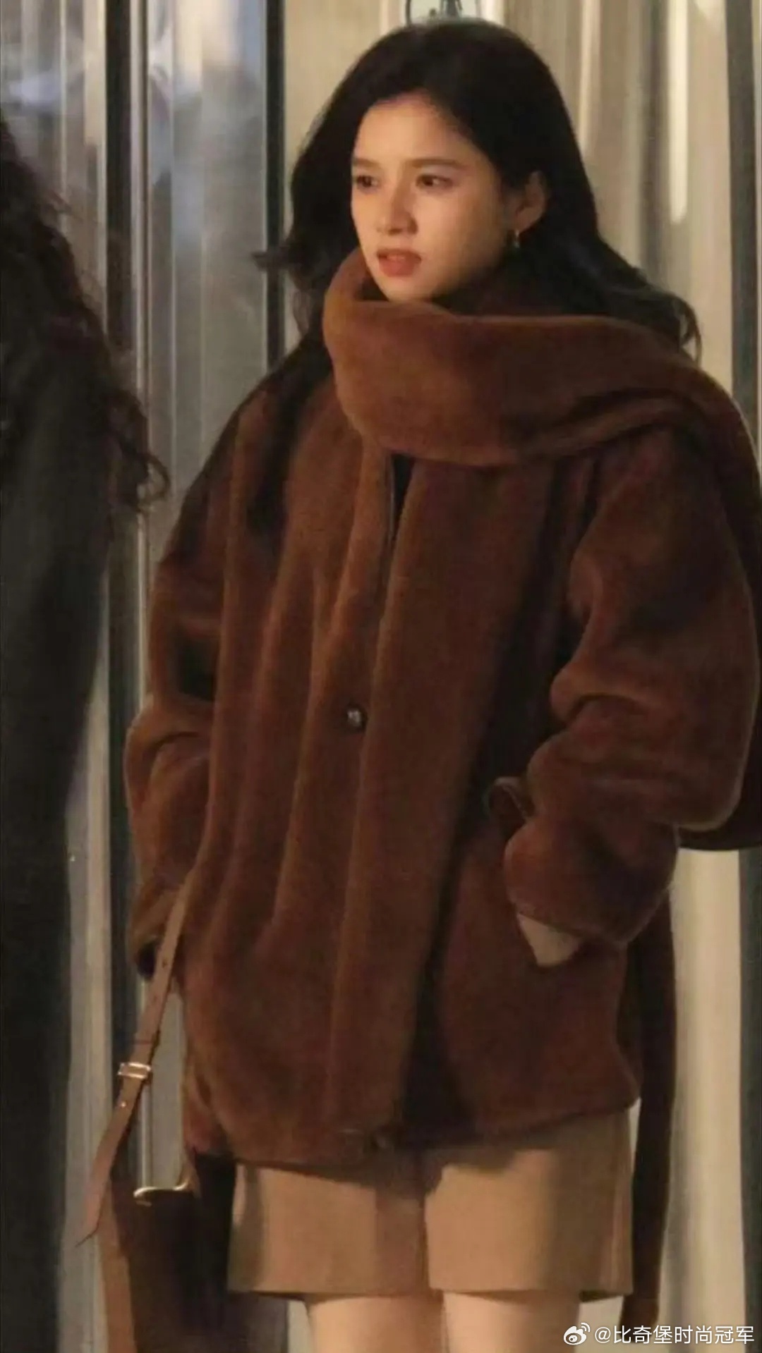 谁能告诉我 张婧仪这个菜市场转场东北是为了什么 不是在广东都拍完了吗 