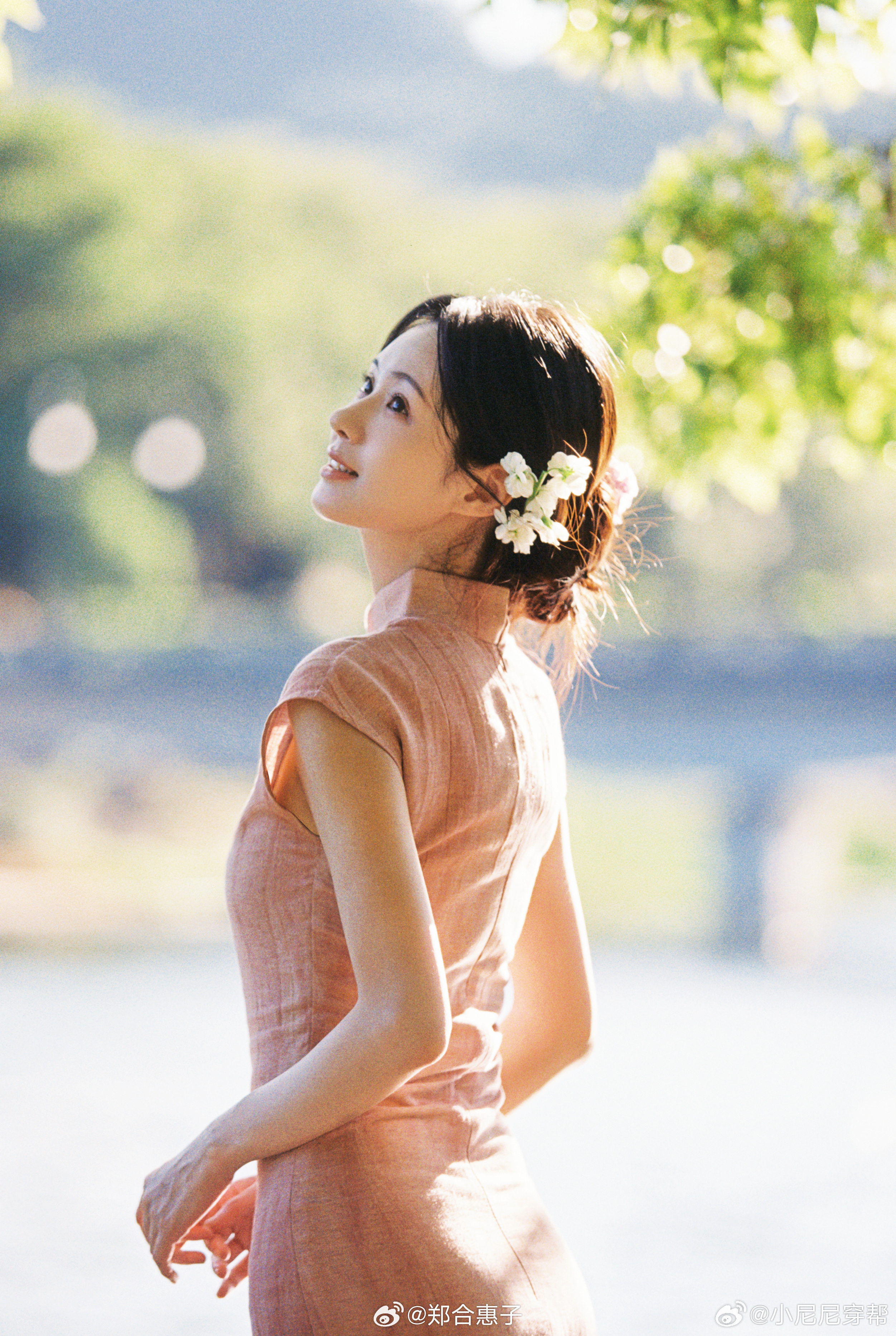郑合惠子现偶严选初恋郑合惠子把暗恋的酸涩心动诠释到位，温柔明媚，一颦一笑都满是初