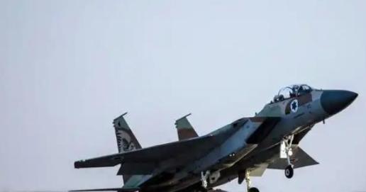 封锁彻底失效！五批重型导弹原料直送伊朗，三大短板全补齐，美国霸权围堵彻底破防
 