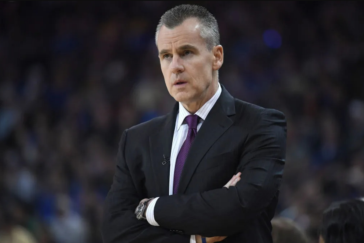 多诺万在联盟待了11年，对他最深的印象还是10年前的西决。 