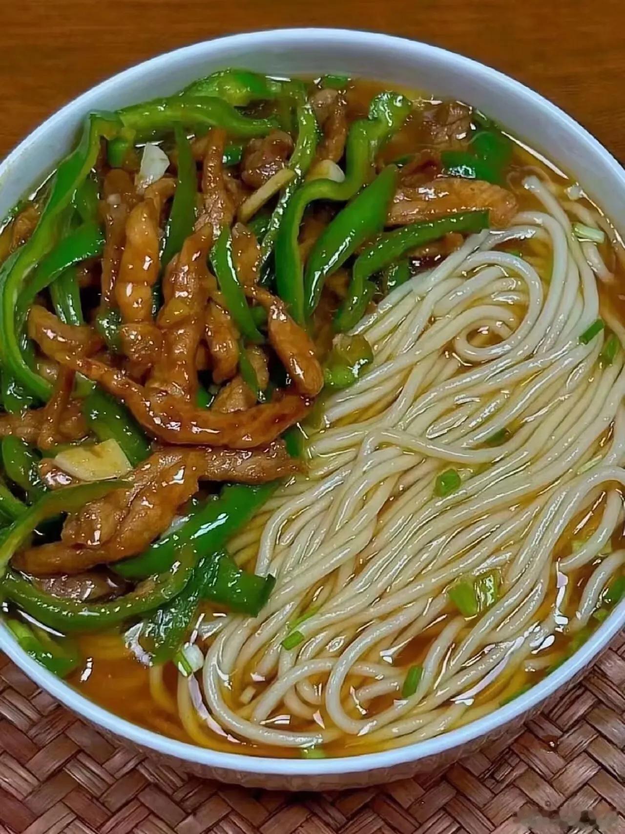 各种面条做法:贼拉拉好吃😋[来看我]#分享家常面食# #早晚餐美食分享# #面