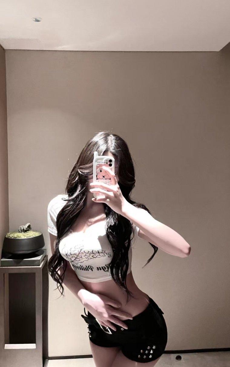 pyq不敢说的话 在这里讲 ​​​