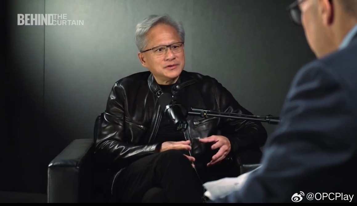 🔥英伟达首席执行官黄仁勋反对在美国禁止中国AI模型的努力。在接受Axios采访
