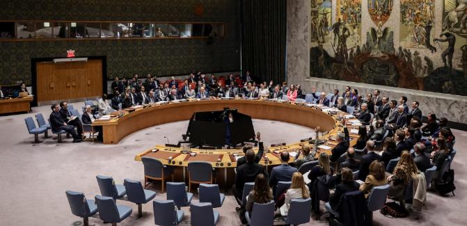 美为何接受停火建议？中方在4月7日的一句警告奏效了，安理会现场陷入沉默！
 
当