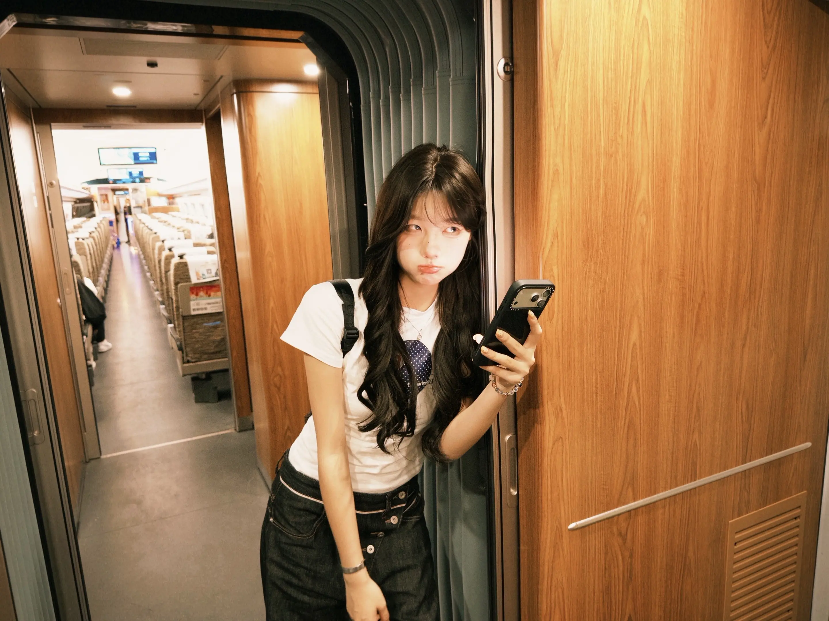 梳一个马尾梳起所有伤悲