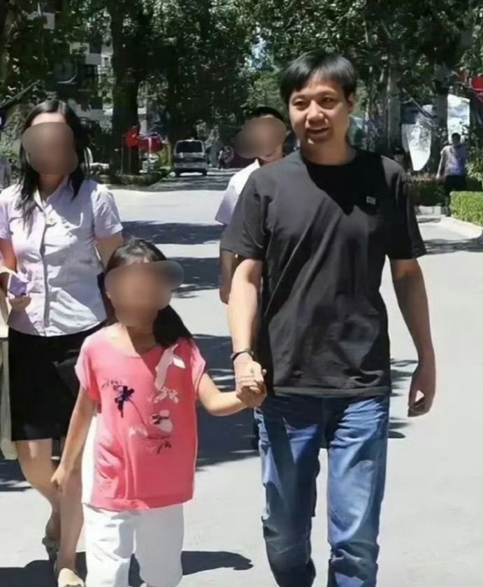 小米的雷军有钱，智商高，基因又好，为啥不多生几个孩子？又不是养不起 ​​​