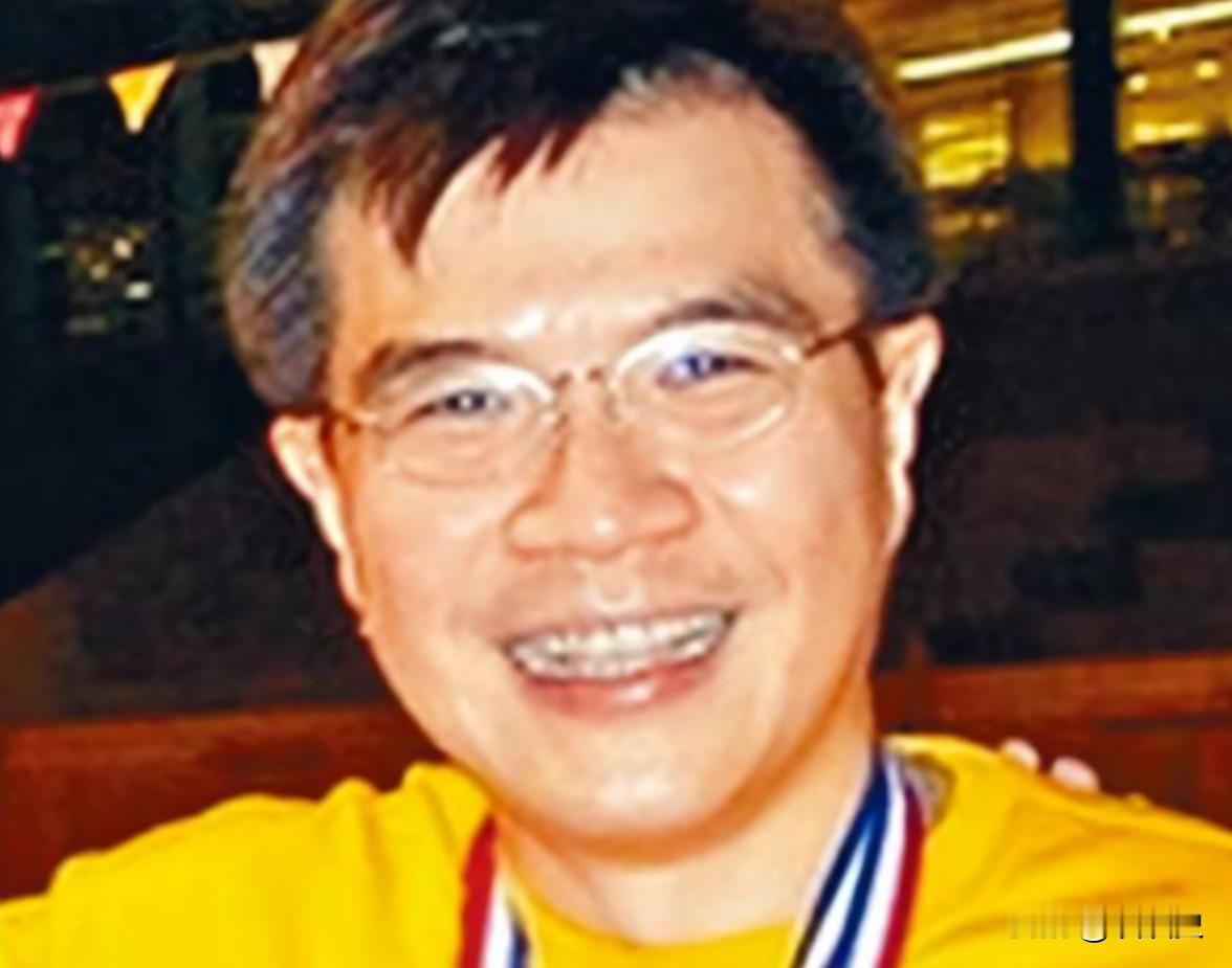 2015年香港发生了轰动全城的瑜伽球毒杀案，一位深耕医学领域的名校副教授，手握顶