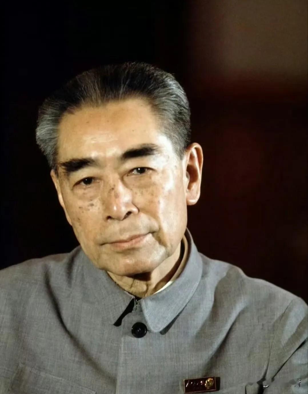 🌺🙏敬爱的周总理，我们怀着无尽尊崇，向您崇高致敬。您以“敢教日月换新天”的气