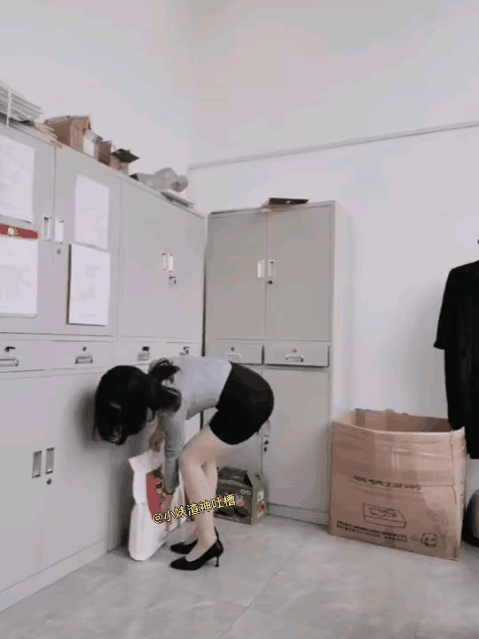 这就是为什么女人需要一个可以依靠的肩膀