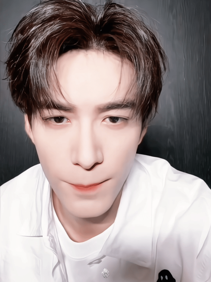 陈星旭  陈星旭陆行之  陈星旭金枝  有时候真觉得这个叫屏幕的东西很多余。陈星