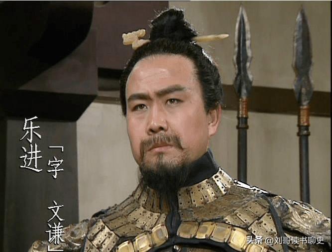 他亲手砍了袁绍大将，正面打跑过关羽。
身高不到一米六。
曹操手下最狠的这个人，你
