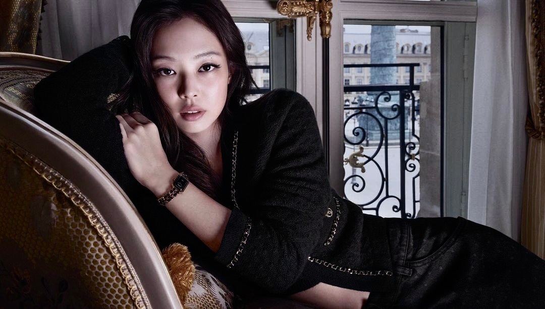 JENNIE  Jennie x CHANEL Première 腕表自修iPa