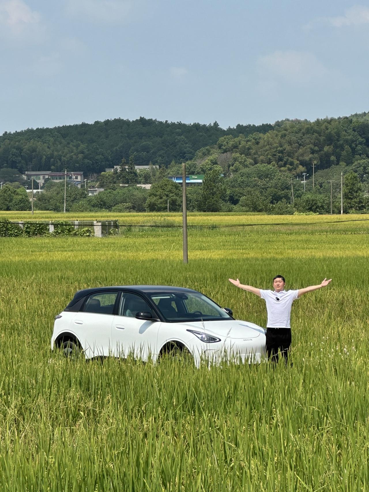 吉利星愿来了，拍摄的时候随便找了一个地方，随手一拍就是大片，一起期待下我们的成片