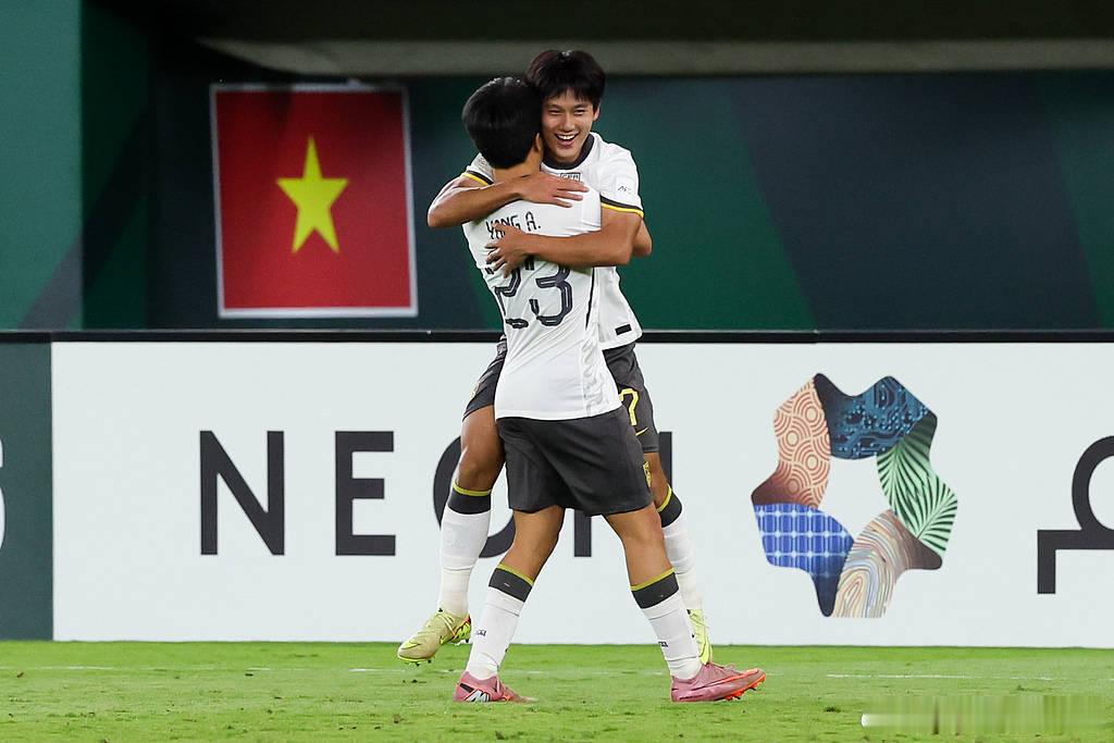 5战0失球！中国男足国字号22年后再进洲际赛事决赛-----北京时间1月20日消