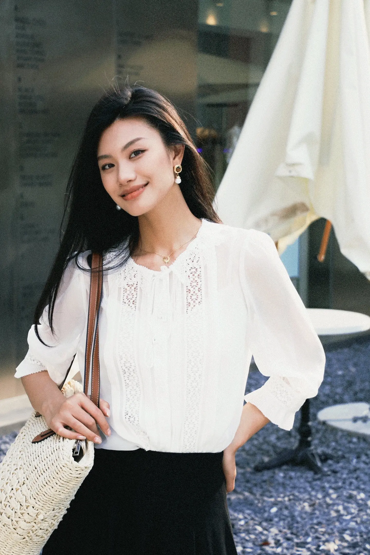 我永远是我自己人生的女主角！女孩，为爱乞讨不是新世纪女性的风格，为自己而活才是。