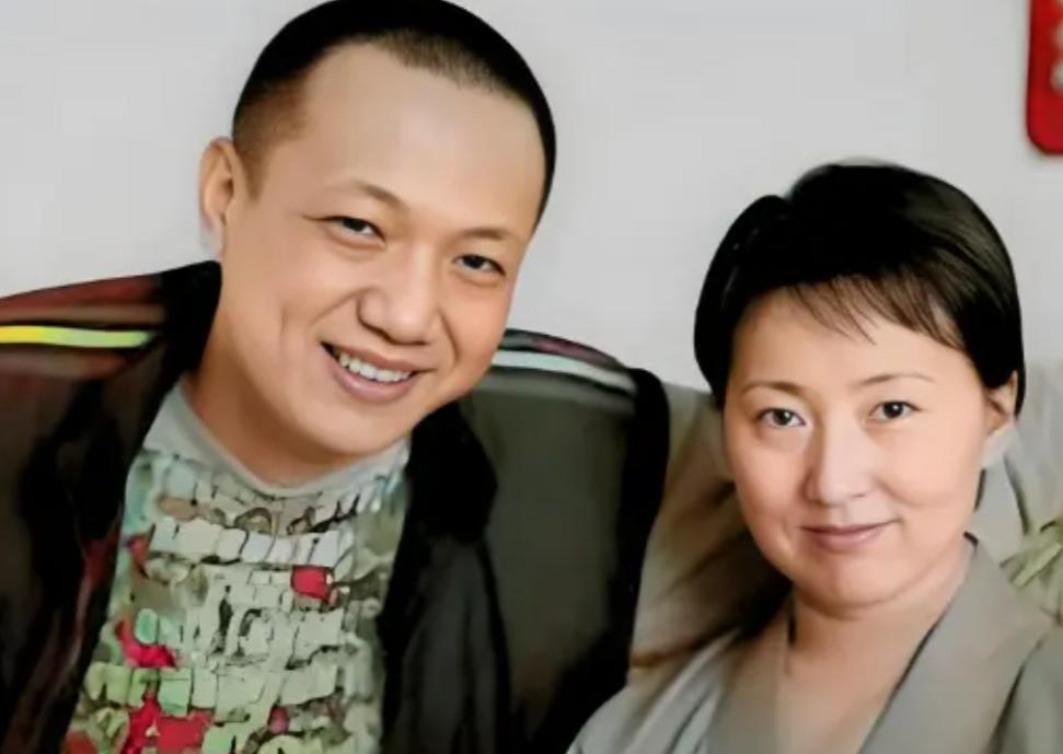 2007年，“林黛玉”陈晓旭决定剃度出家，丈夫郝彤悲伤不已，也紧随其后出家了。