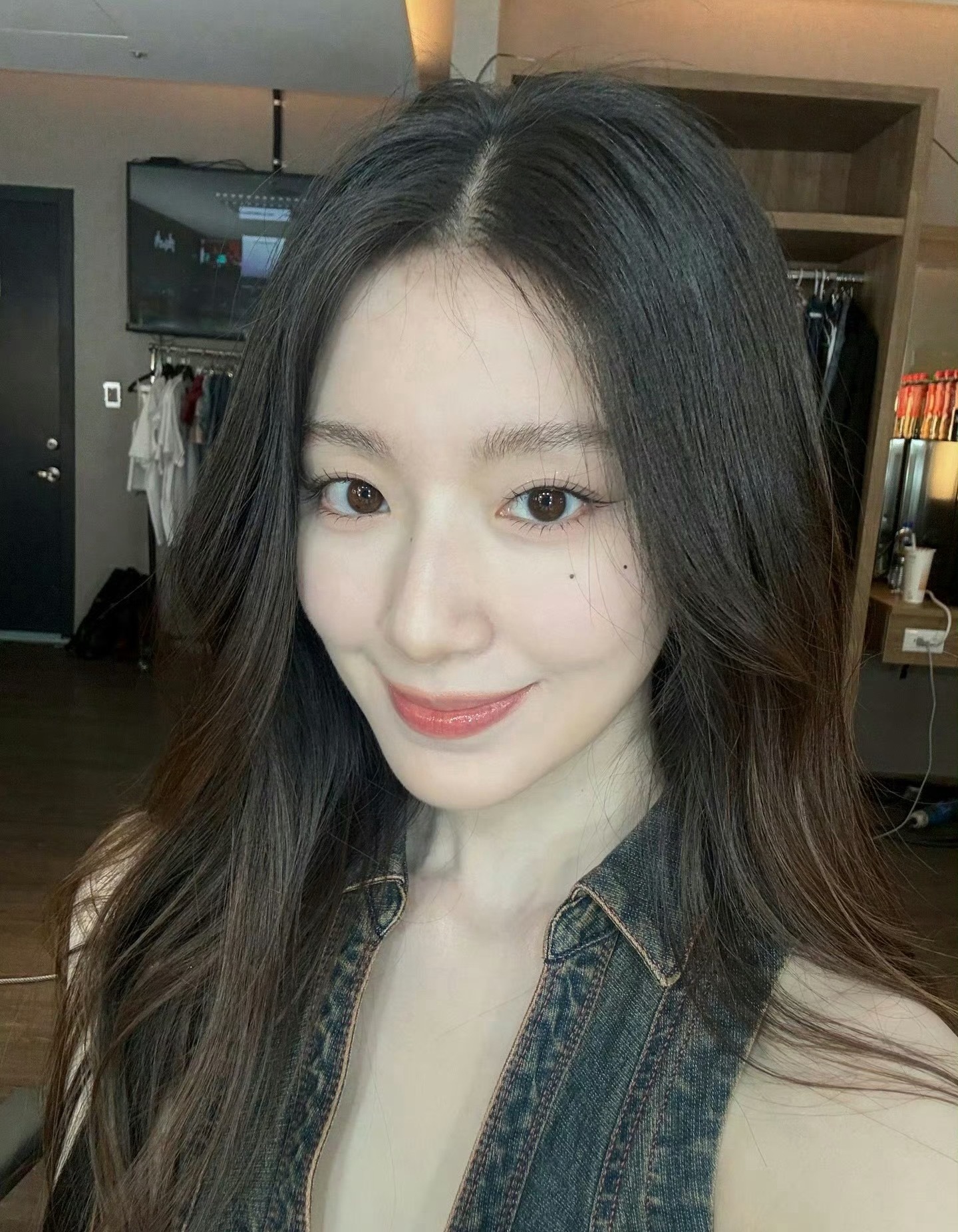 idle翻唱中文歌无眠【叶舒华】美到发浓的淡颜还是第一次见 