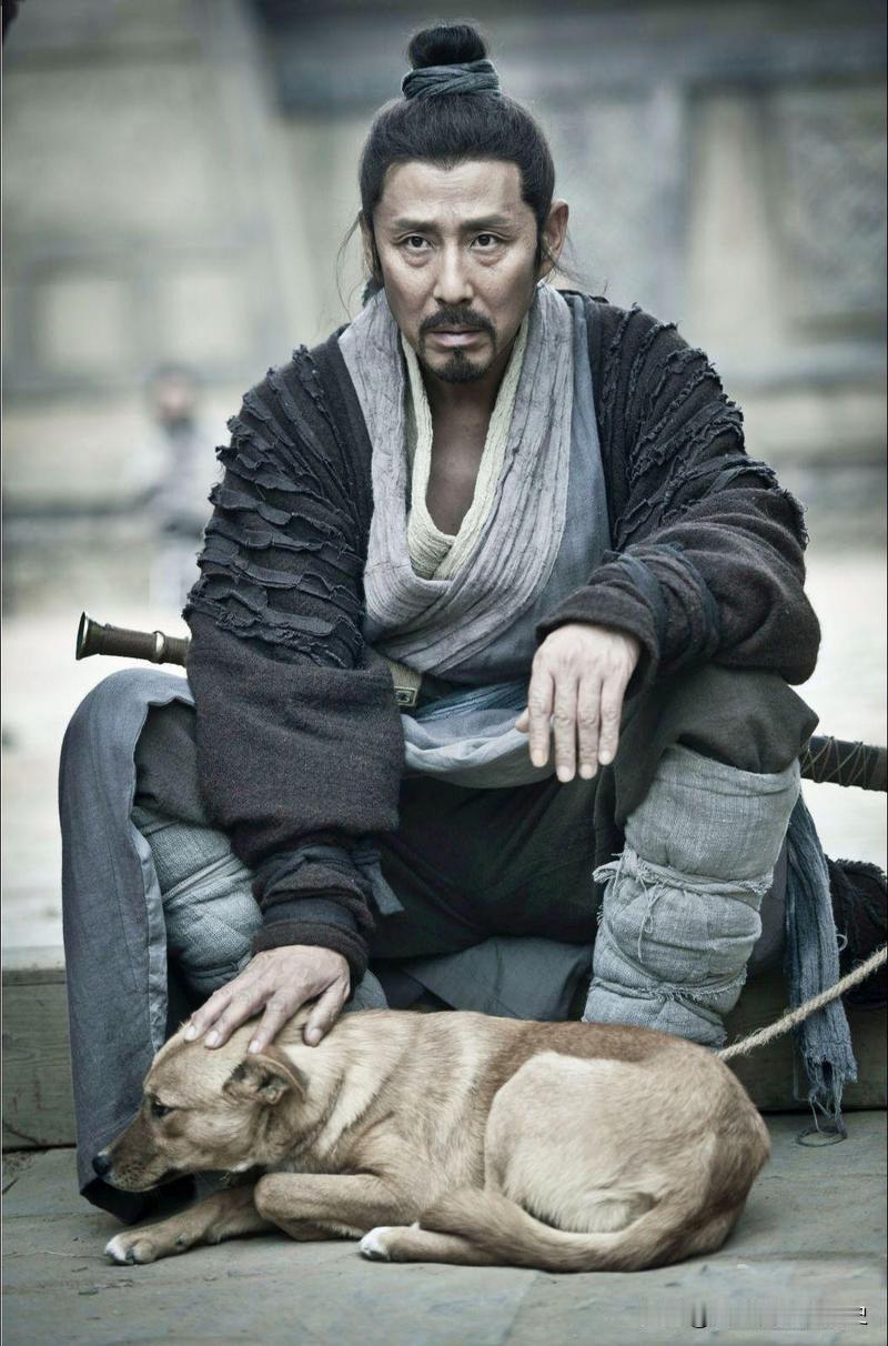 刘邦为什么能赢项羽？

沛县造反那会儿特搞笑。县里那帮公务员推来推去，萧何曹参这