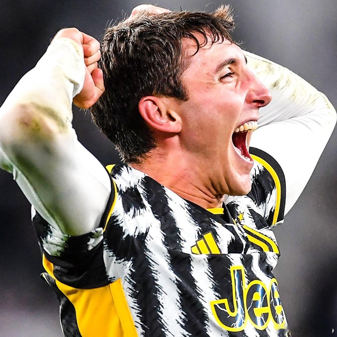 不咋靠谱的英国媒体Caughtoffside.com：曼城和利物浦重燃对坎比亚索