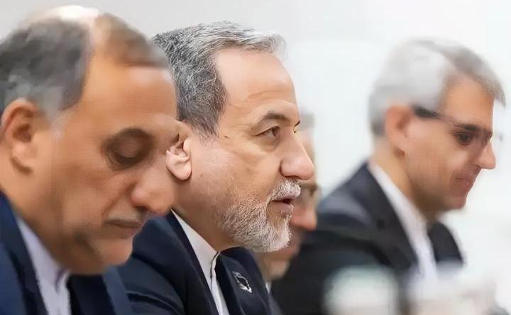 伊朗背后有高人，这句话我是信了

3月25日，伊朗武装部队发言人表示，中东地区内