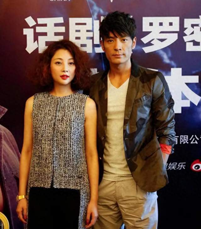 娶过郝蕾，情缠王珞丹、殷桃，44岁李光洁如今和小10岁娇妻很恩爱