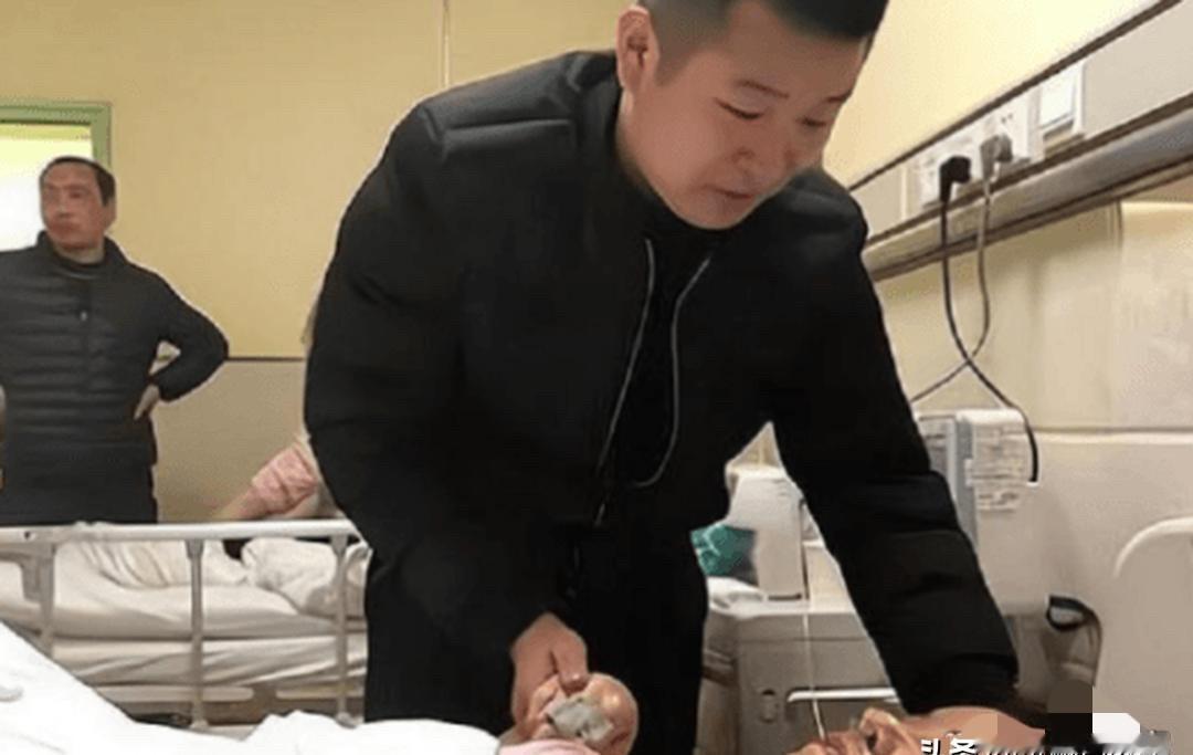 上海小伙辞了工，

甘肃姑娘病危，

他买了张硬座票就走了。

张勇是我认识的外