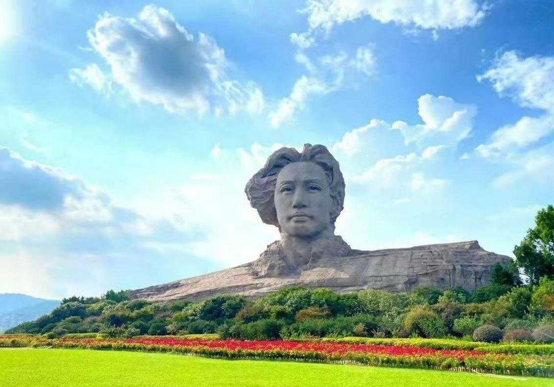 这个也行了，那个也行了，一个一个都试过了，全不行，还得是教员。化腐朽为神奇，让一