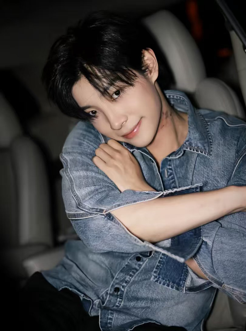 短国演员转型唱跳歌手 短剧演员上音乐综艺，这事放在以前想都不敢想。马小宇，那个在