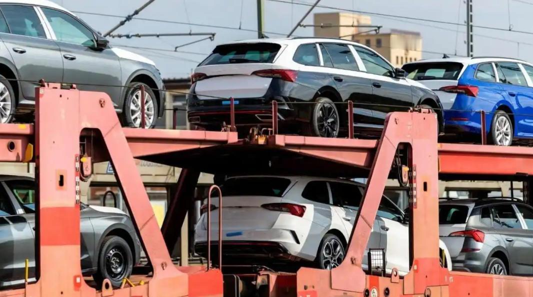 中国电动车出口加拿大关税降低至6.1%，配额4.9万辆/年，怎么看？
加拿大对中