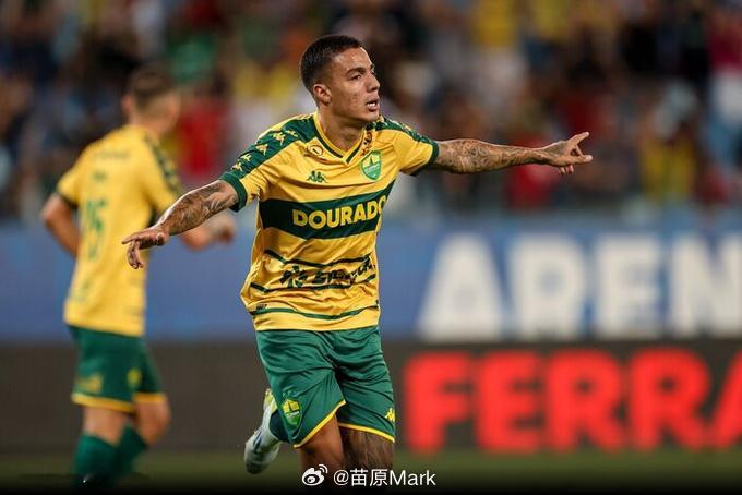 中超联赛 卡洛斯·阿尔贝托也在传三镇，巴乙23场5球……反正听说三镇要搞两个大的