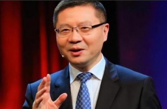 中国有两位预言神准的专家，一个是 复旦 的 张维为 ，曾断言 乌克兰 或将亡国；