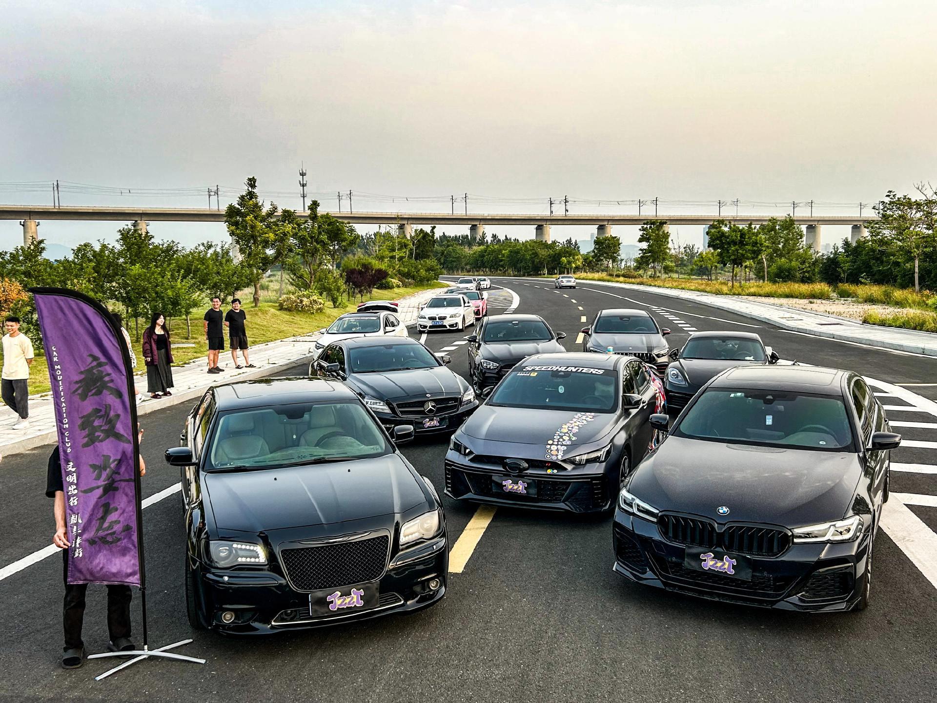 属于威海车友自己的大黑pa.