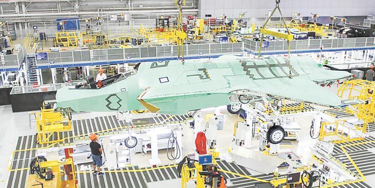 美军2万亿超级战机彻底“翻车”！半数时间无法升空，盟友集体跑路
 
号称美军史上