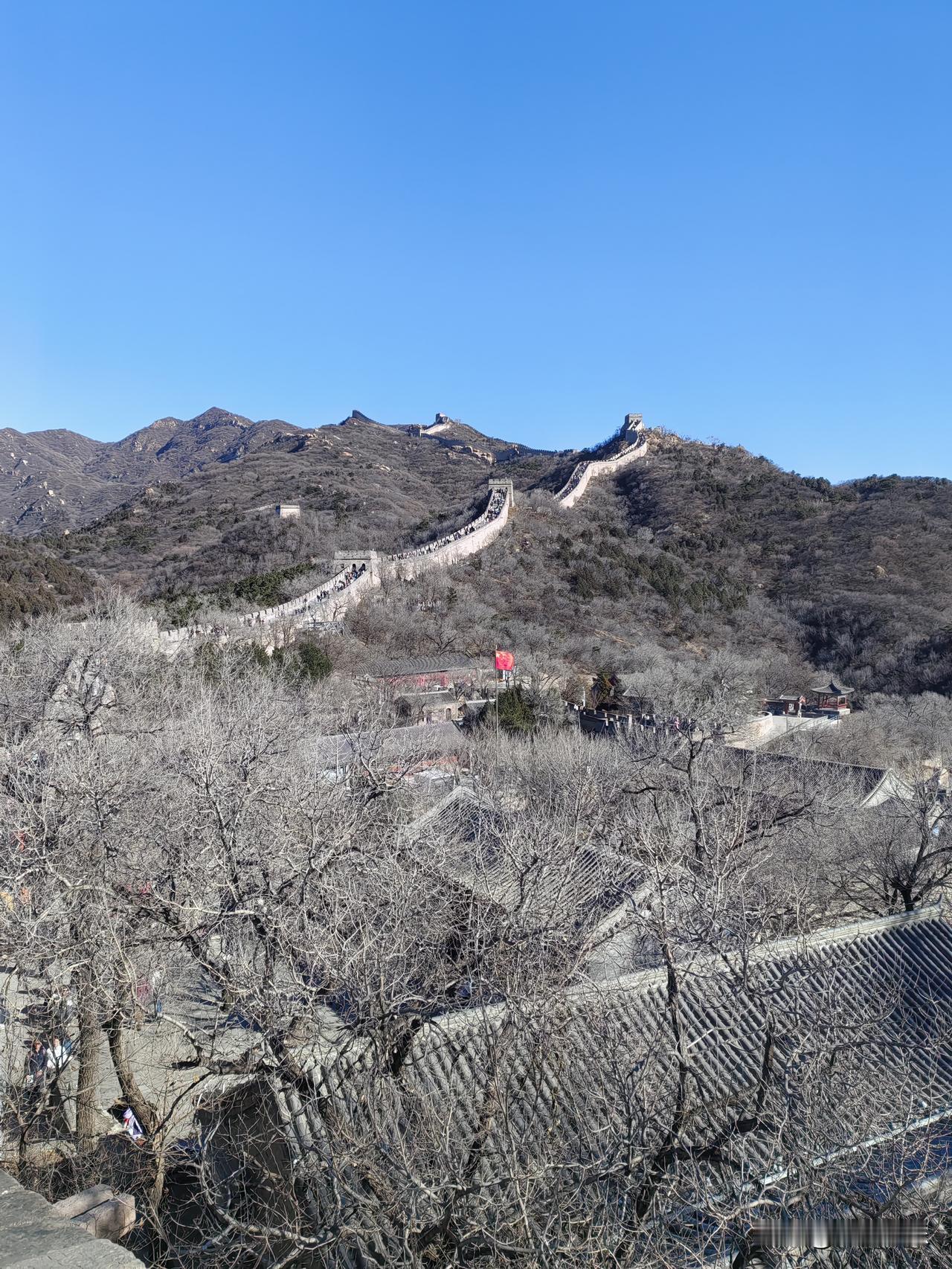 不到长城非好汉，
到了长城才知有多难！