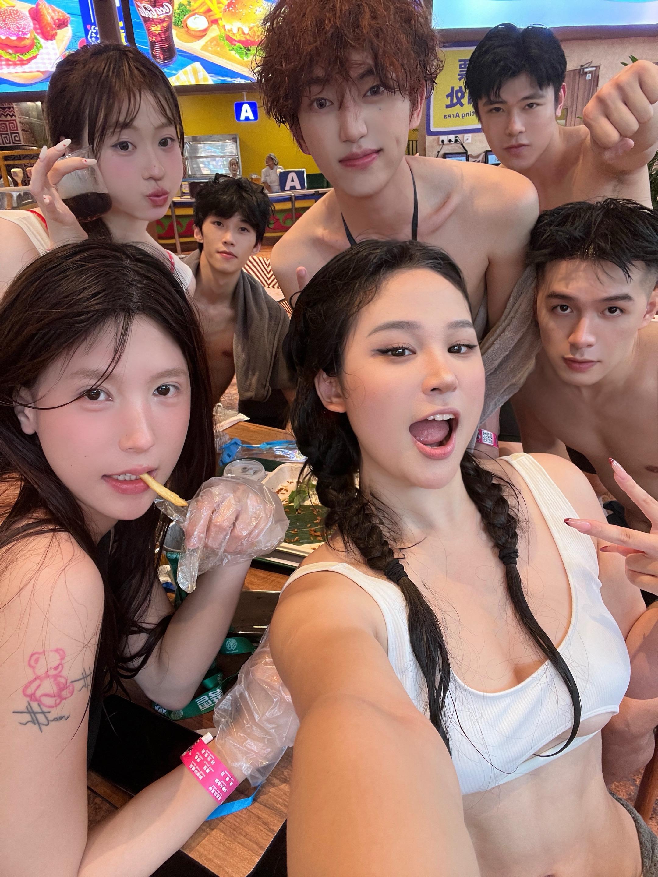 ^SUMMER^又到了玩水的季节啦🐋。