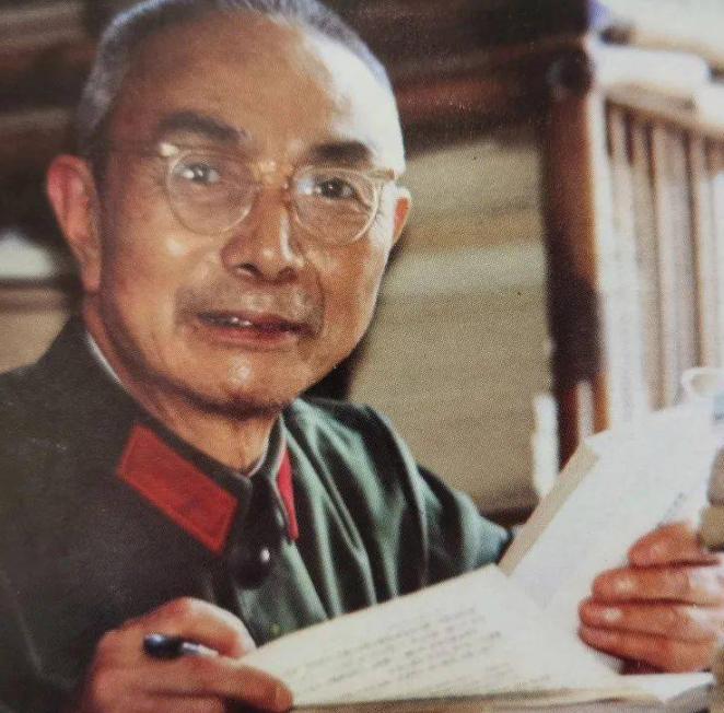 1997年10月20日，郭汝瑰被一辆大货车撞倒，抢救无效身亡，三天后，他家突然收