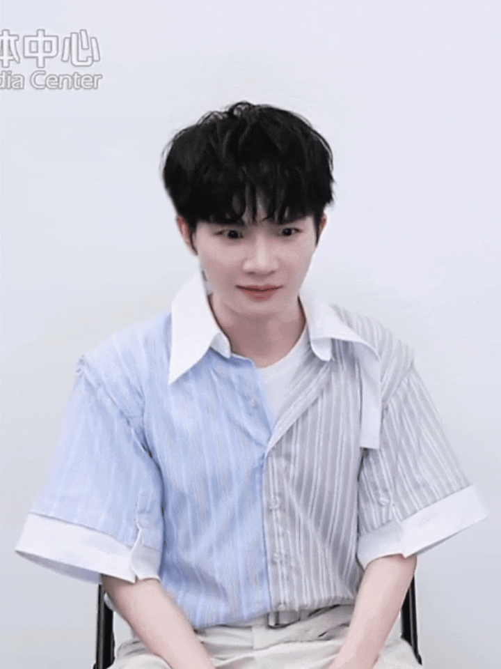 （）遇到难回答的问题又不说话了 