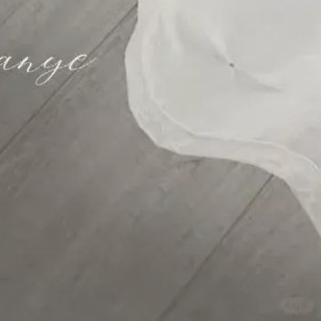 阳光信用 💜阳光信用💜每日一善生活不是用来妥协的，你退缩得越多，能让你喘息的