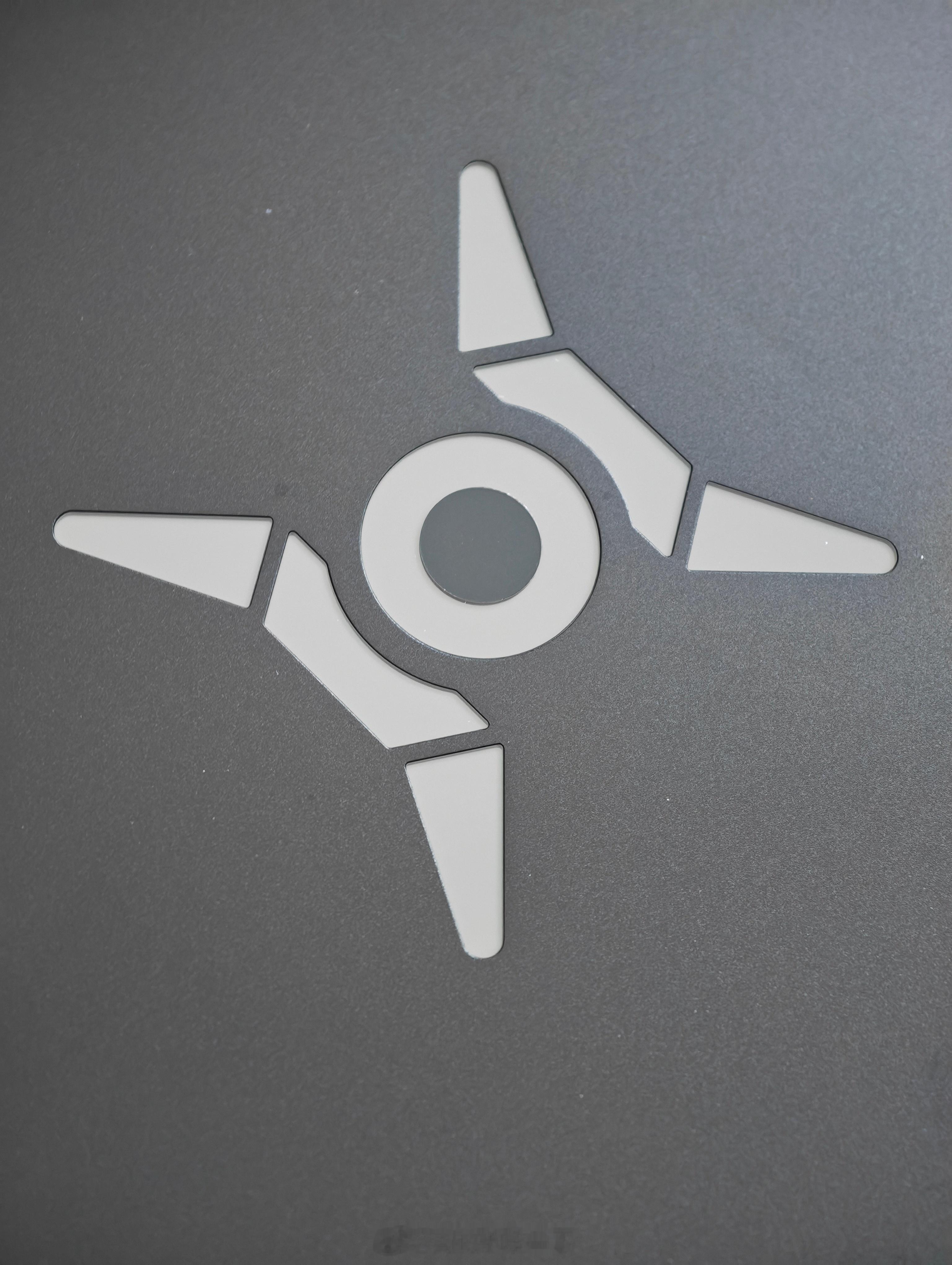 有多少人是买了荣耀猎人游戏本V700的，我是第一批用户，用了这么久了，终于可以更