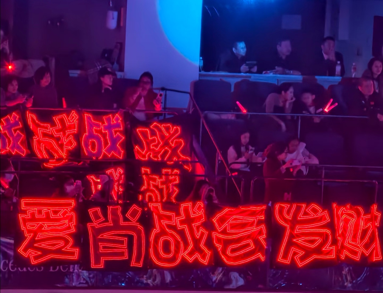 吵归吵 闹归闹 每日家务不能少👌签到 超like 发帖 热度 送花🌹别忘记！