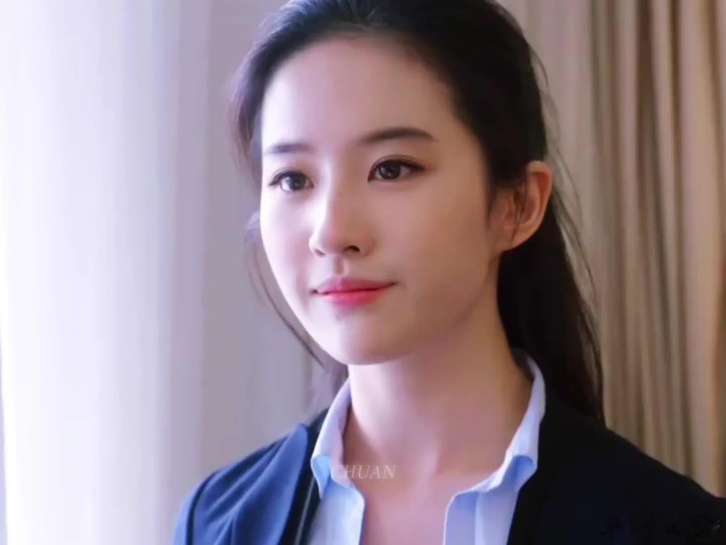 刘亦菲真就是权威的美貌 并且不需要标签化的风格加持