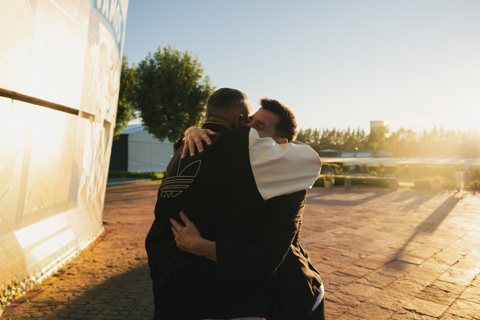 ✔️常规节目完成！梅西阿根廷球迷俱乐部