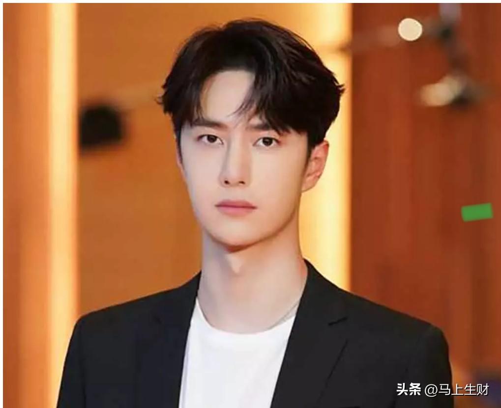 网爆王一博聊天记录，顶流嘴炮多位艺人，甚至还有王一博与前女友的不雅视频，究竟是真